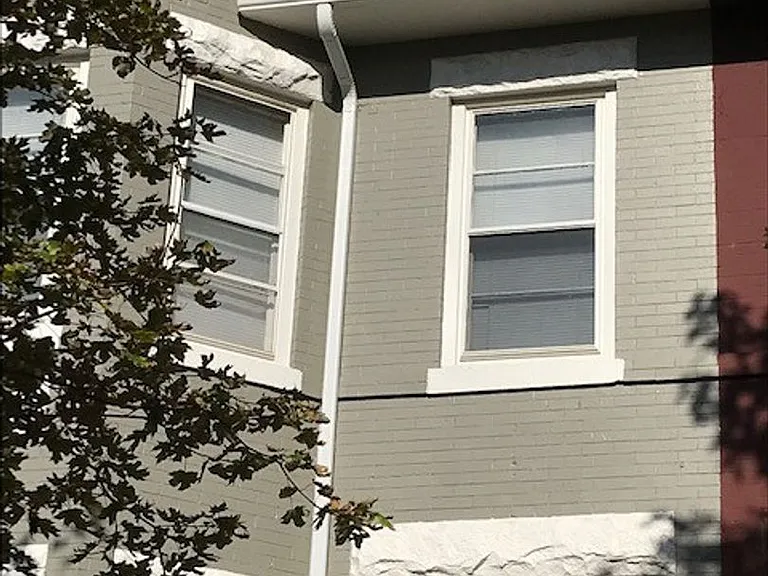 443 10th St NE — Photo 25