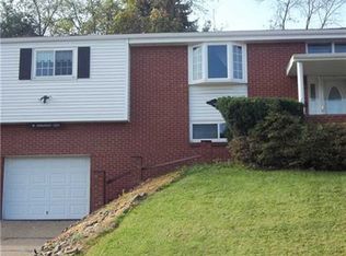 120 Hershey Dr, McKeesport, PA