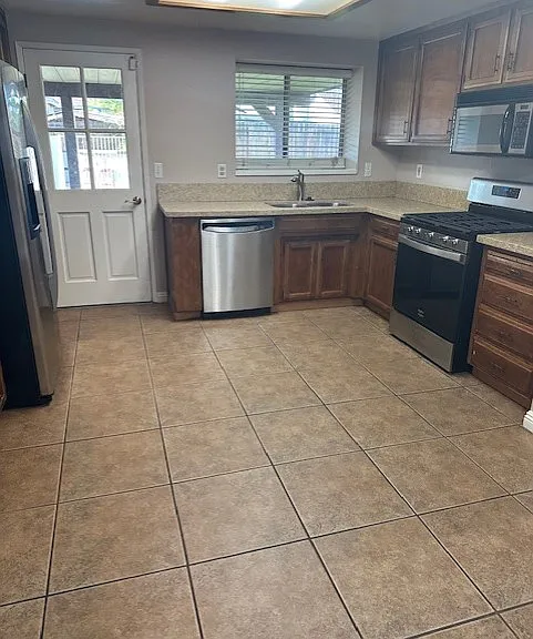12202 Magruder Ave — Photo 13