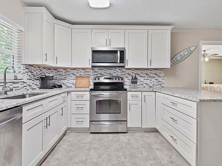 32 Pine Crest Ln — Photo 12
