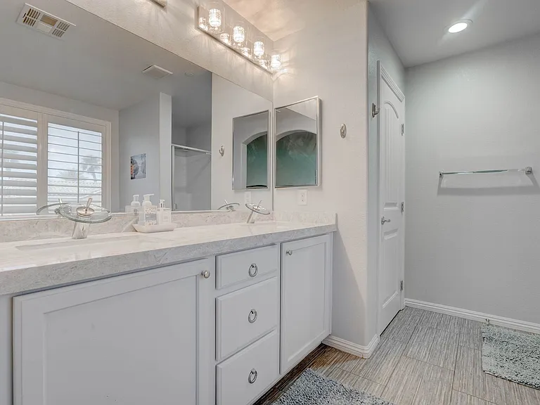 48 Jasmine Point St — Photo 22