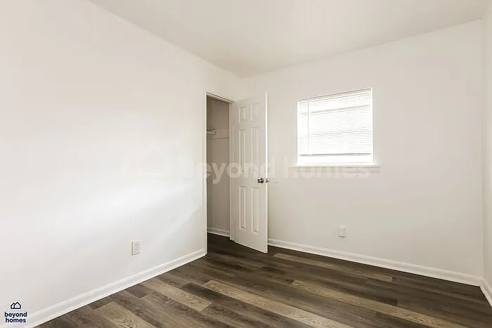 5708 Wisteria Ct — Photo 10
