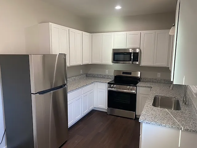 3427-3478 Brooke Pl #3448 — Photo 11