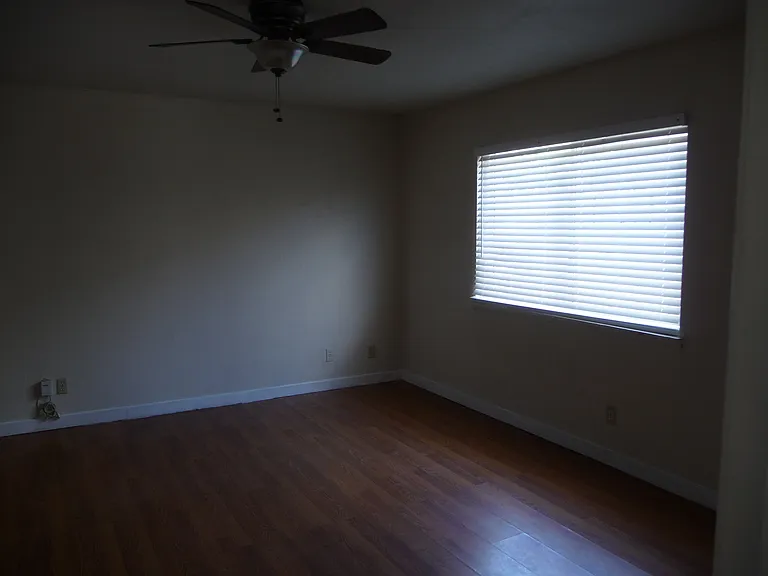 Juniper St — Photo 4
