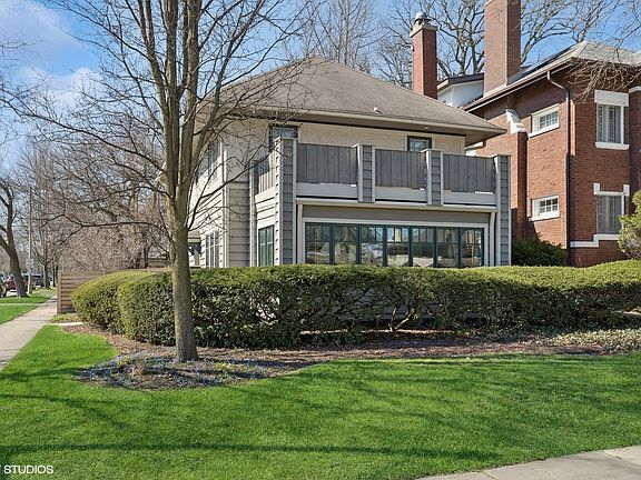 2nd image of 501 Fair Oaks Ave