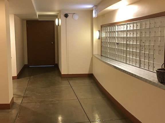 3rd image of 1635 W Belmont Ave APT 711
