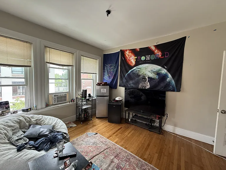 240 Babcock St #3 — Photo 1