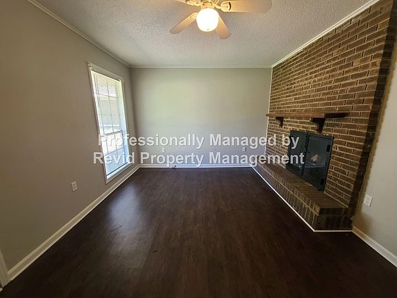 2nd image of 743 Archie Dr