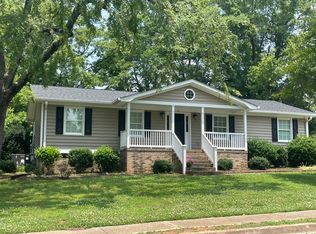 8 Dahlglen Ave, Greenville, SC 29607