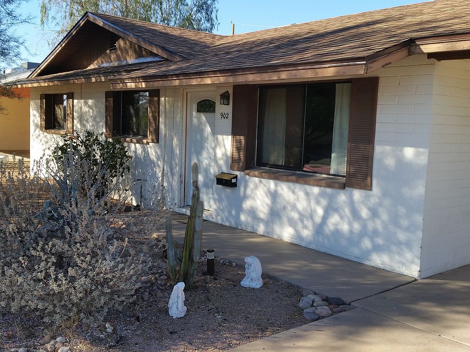 1st image of 902 W Parkway Blvd