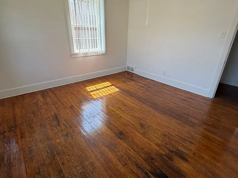 3105d — Photo 12