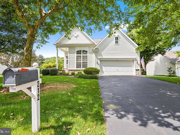 212 Joyce Cir, Avondale, PA 19311