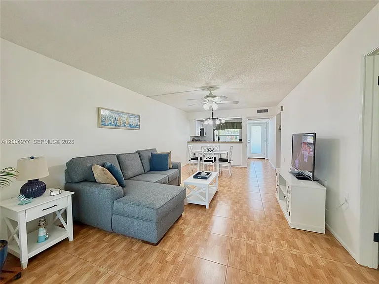 1203 Bahama Bnd #G1 — Photo 13