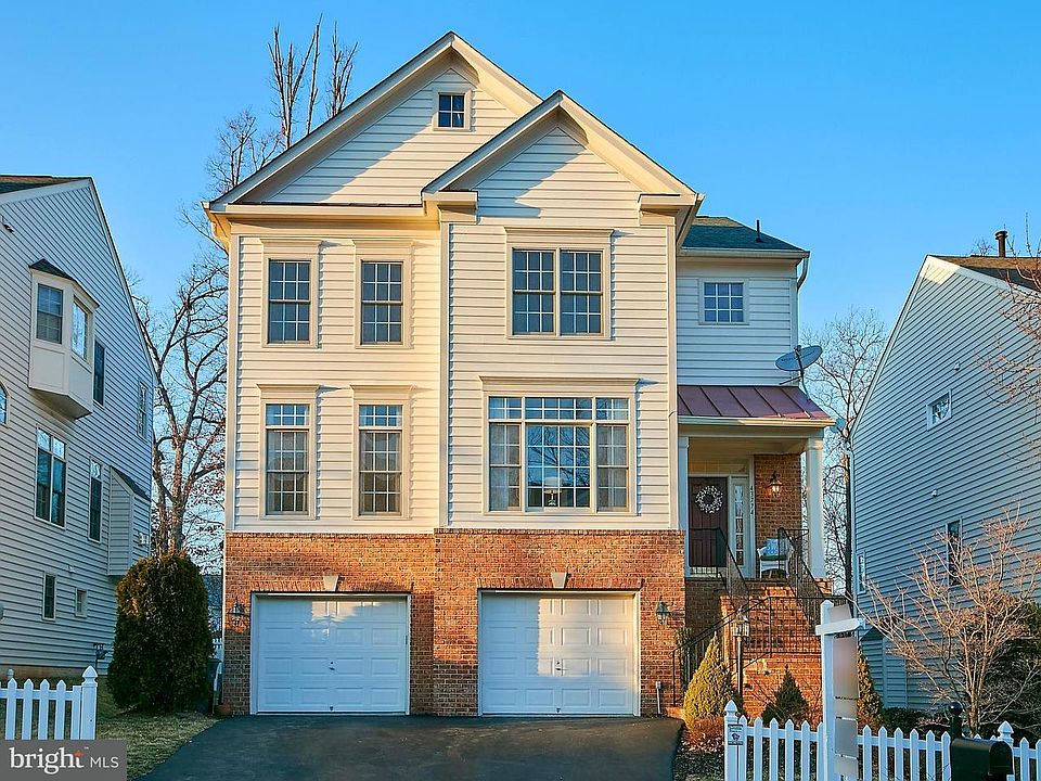 1st image of 43774 Carrleigh Ct
