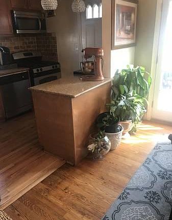 Open Kitchen to Dinning room