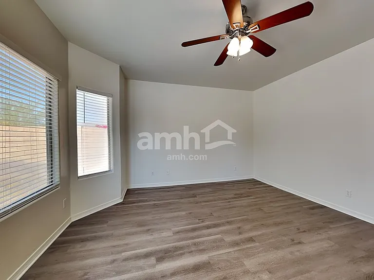 18641 W Mission Ln — Photo 11