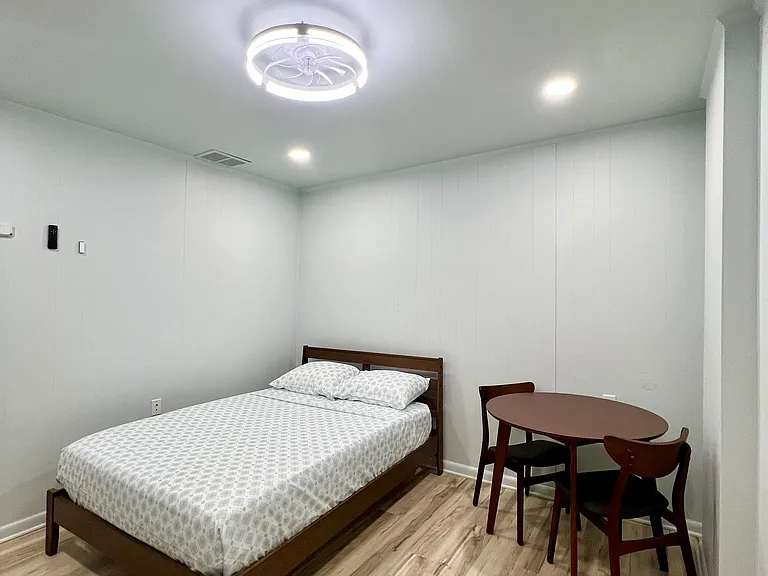 101 E Main St #1A — Photo 11