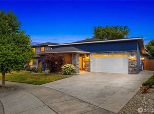 1721 Hillcrest Pkwy, Mount Vernon, WA 98274