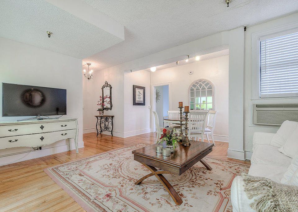 1st image of 235 Sunrise Ave #2109