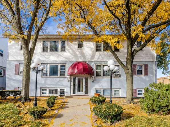9501 Kelvin Ln APT 2442, Schiller Park, IL 60176