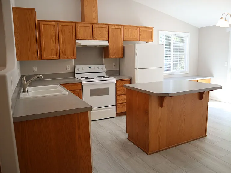 4615 NE 126th Ave — Photo 9