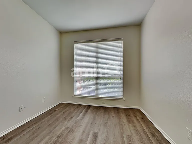 617 Chestnut Ct — Photo 21