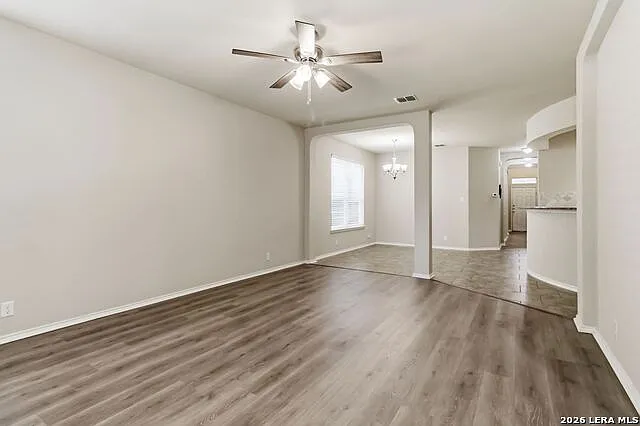 9006 Hubbard Hl — Photo 3