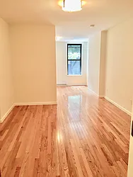 Rented by Warren T Real Estate Corp.