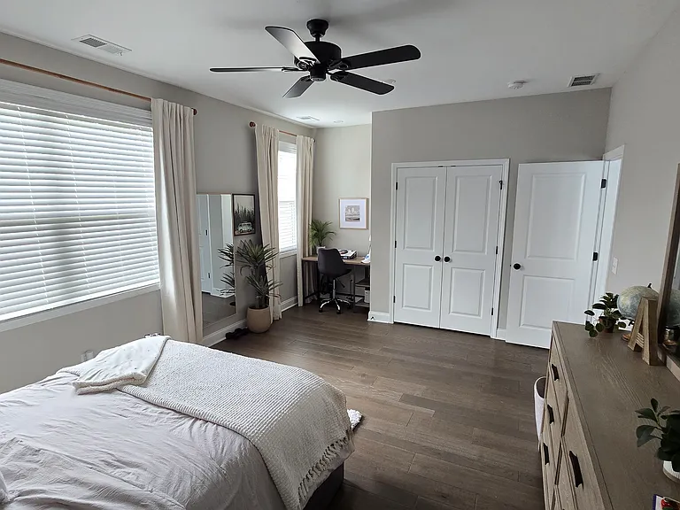 2207 Dewees Creek Dr — Photo 23