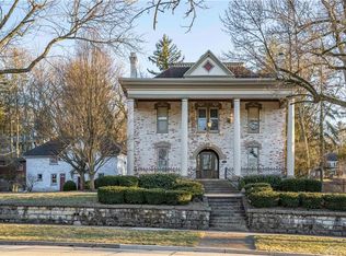 430 E Schantz Ave, Oakwood, OH 45409