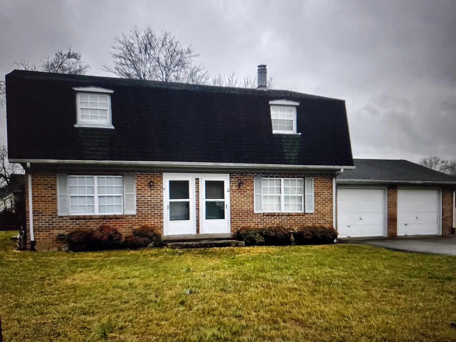 2 bed, 1.5 bath, 1050 sqft, $1,000 — Photo 3
