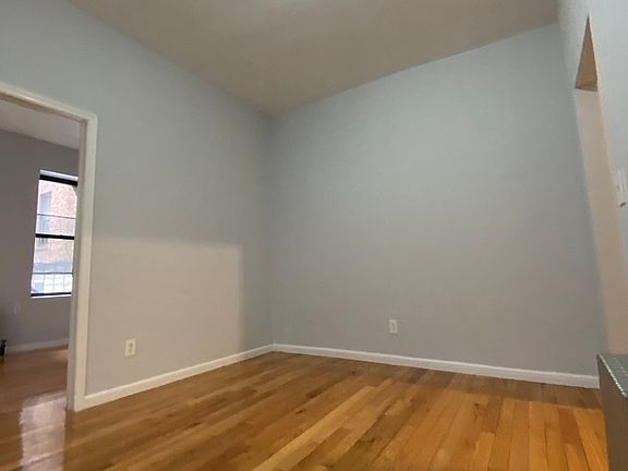 3rd image of 2372 Amsterdam Ave #1