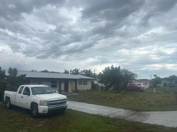 331 Hazelwood Ave S, Lehigh Acres, FL 33936