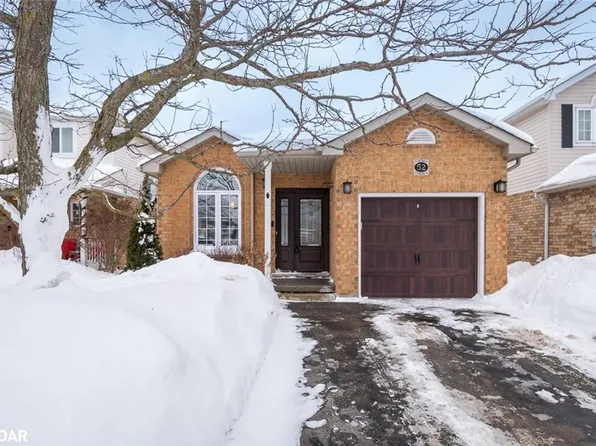 52 Beardmore Cres, Halton Hills, ON L7J 2Z1