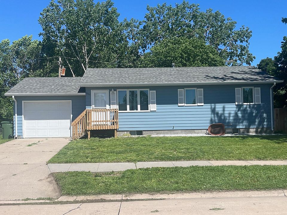 1st image of 1307 14th Ave