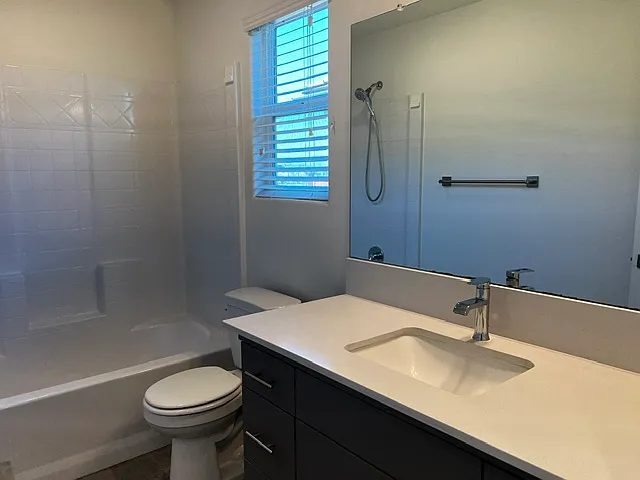 3605 Highclere Way — Photo 5