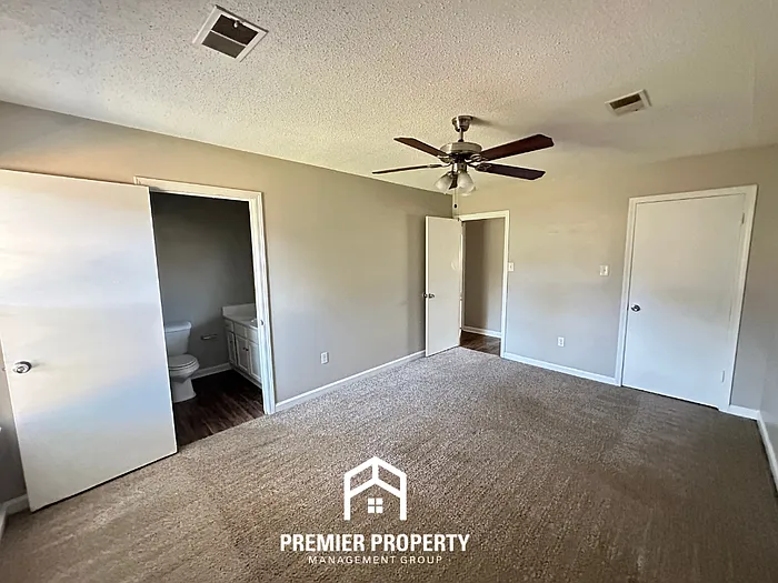 6362 Fawn Hollow Cir N — Photo 19