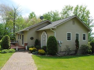 221 Air Park Rd, Honesdale, PA 18431