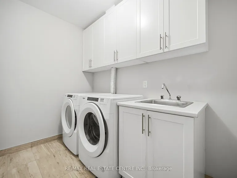 830 Megson Ter #513 — Photo 32