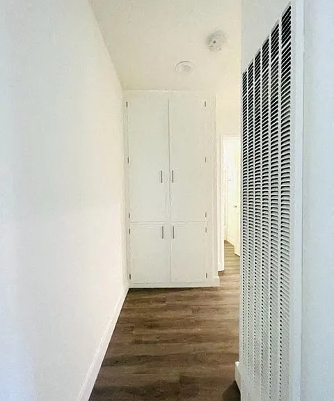 2311 S Bentley Ave — Photo 12