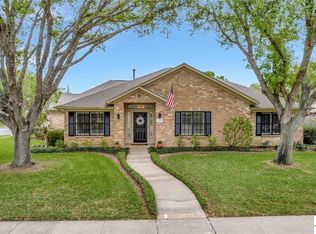 112 Bloomingdale Cir, Victoria, TX 77904