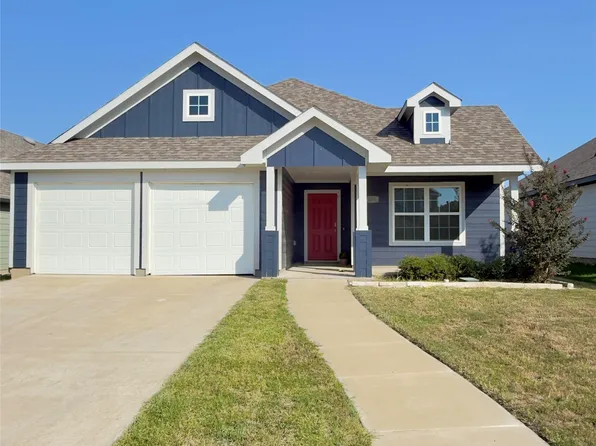 107 Spring Creek Ln, Terrell, TX 75160