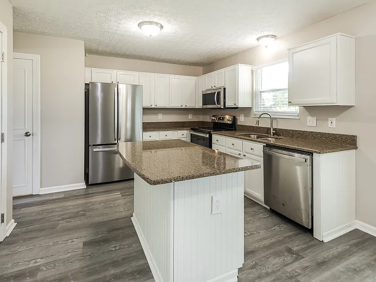 448 Springwood Lake Dr — Photo 7
