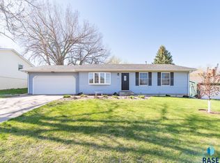1713 E Ponderosa Dr, Sioux Falls, SD 57103