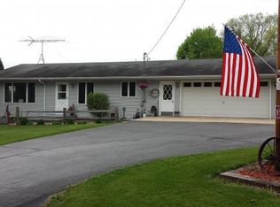 N5755 Cemetery Rd, Manawa, WI 54949