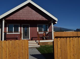 1439 Oak St, Weed, CA 96094