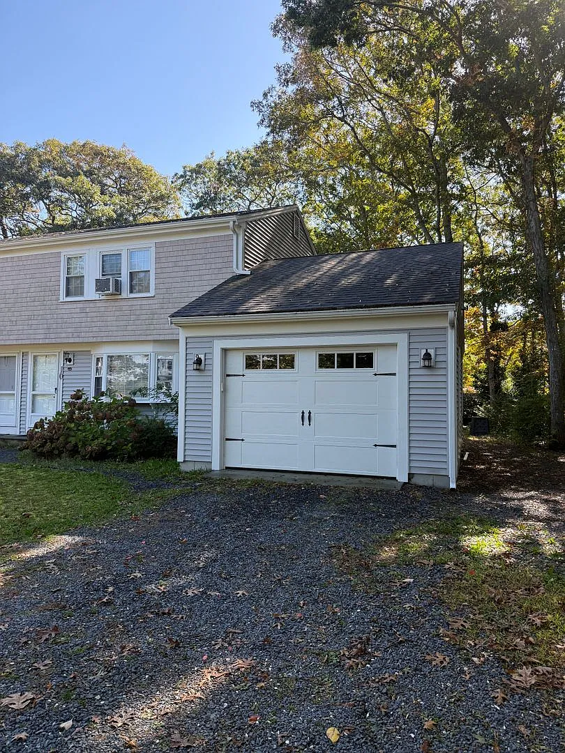 8-10 Pawkannawkut Drive — Photo 1