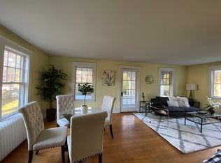 712 Watertown St, Newton, MA 02460
