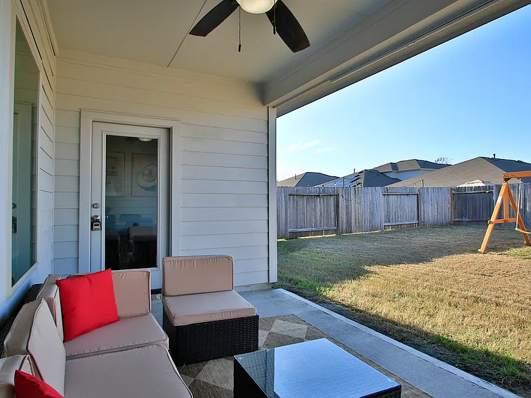 2431 Sutton Hollow Ct — Photo 47