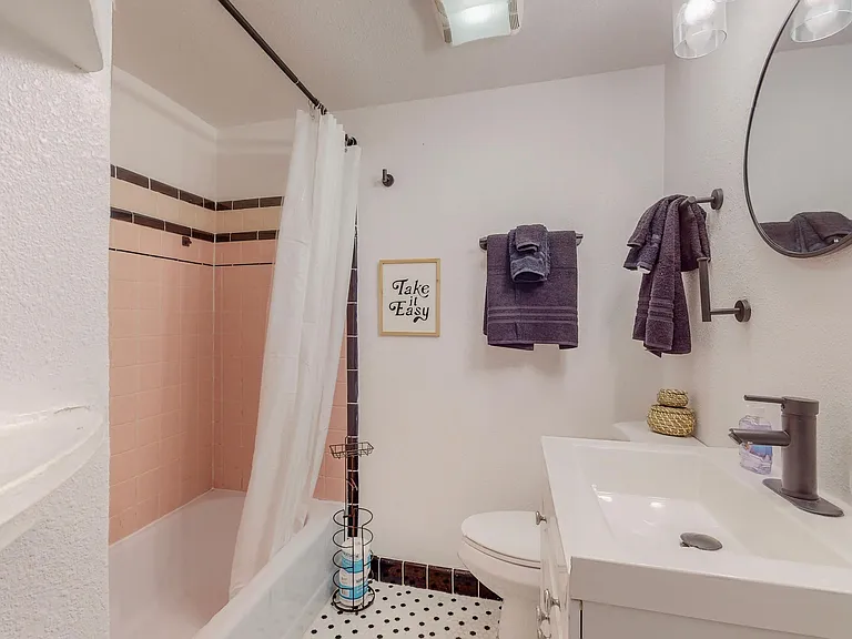 724 Truman St NE #A — Photo 13